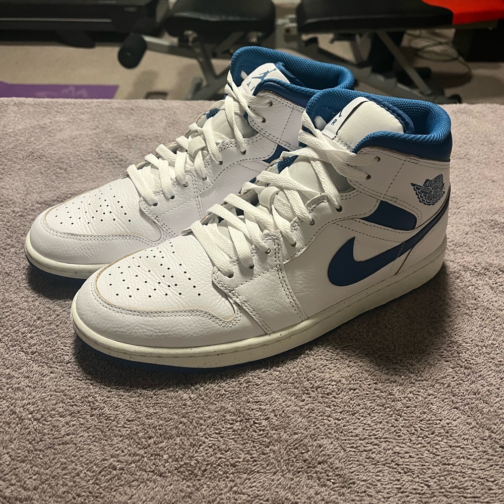 Men’s Retro Jordan 1 Mid